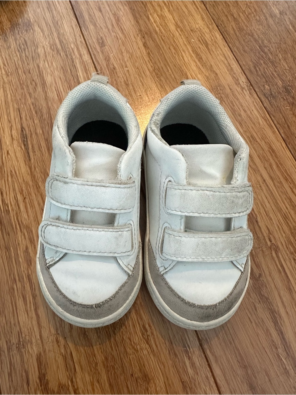 H&M White and Black Toddler Sneaker